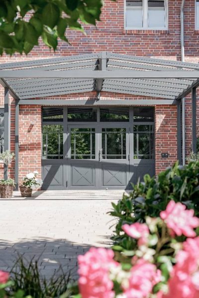 Anthrazit_Haupteingang_002